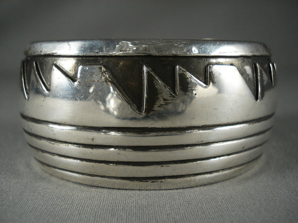 Museum Vintage Navajo 'Mountain Wave' Silver Bracelet