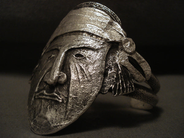 Omg Vintage Navajo Important Indian Head Silver Tufa Bracelet