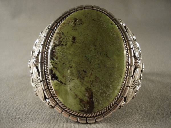 One Of The Finest Vintage Navajo Gaspeite Silver Bracelet