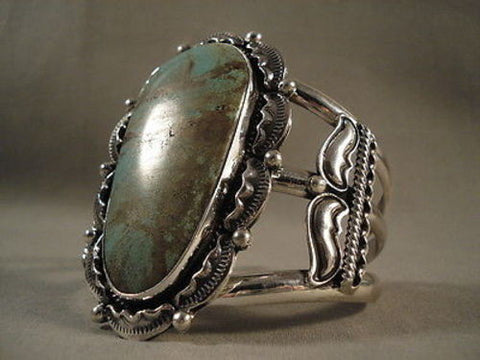 TOWERING VINTAGE NAVAJO ""GREEN SPIDERWEB TURQUOISE"" SILVER BRACELET