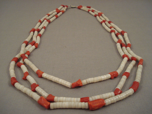 Veryn Old Vintage Santo Domingo Coral Shell Necklace