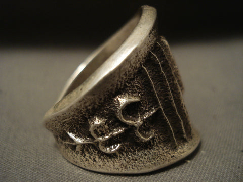 Museum Navajo Geoemtric Very Rare Tufa Silver Ring