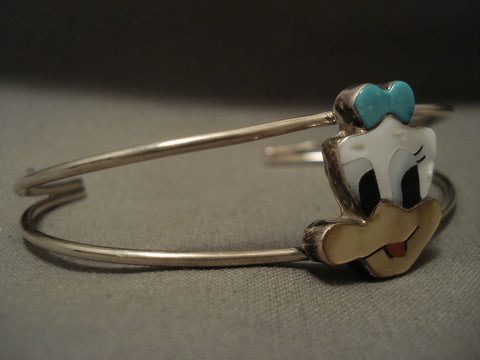 Cute Aemely Detailed Vintage Zuni/ Navajo Duck Silver Bracelet